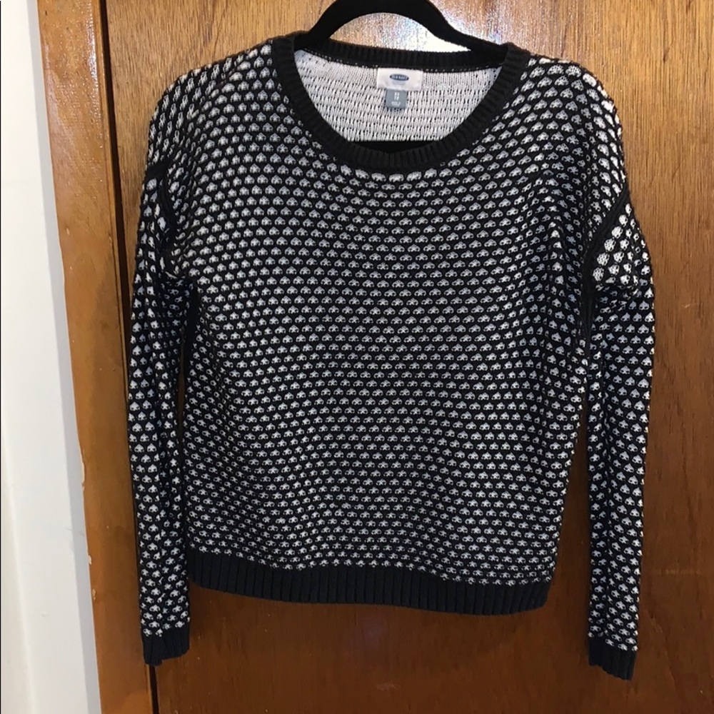Black and white sweater